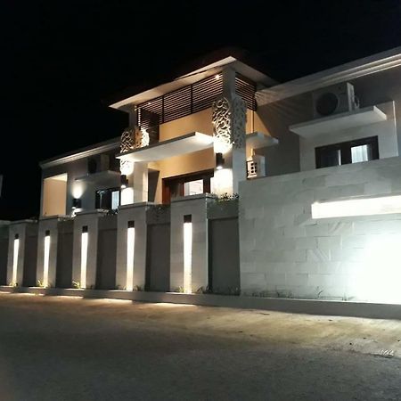 Imperial Villa Syariah ジョグジャカルタ エクステリア 写真