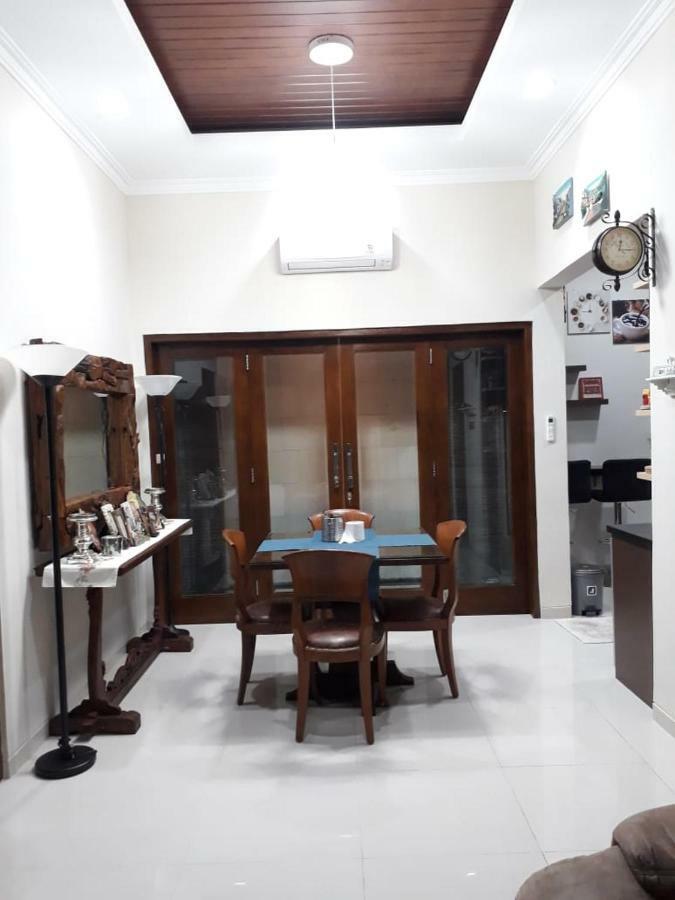 Imperial Villa Syariah ジョグジャカルタ エクステリア 写真
